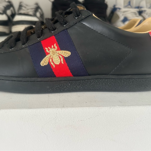 Gucci Black and Red Sneakers with Signature Stripe - Picture 1 of 4